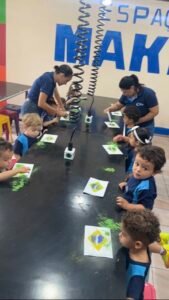 Nossos pequenos artistas celebraram a Independência do Brasil com criatividade e alegria