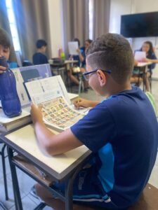O 5º ano praticou inglês com o divertido jogo Secret Agent!